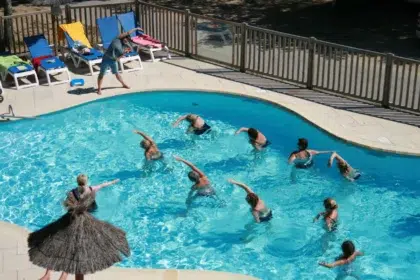 Aquatisch gebied 6 Piscine Aquagym au lieu de jeux acquatique