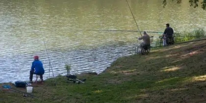 Le Domaine de la Plage : un écrin de nature au bord de l’eau 5 pêche camping ardèche nature